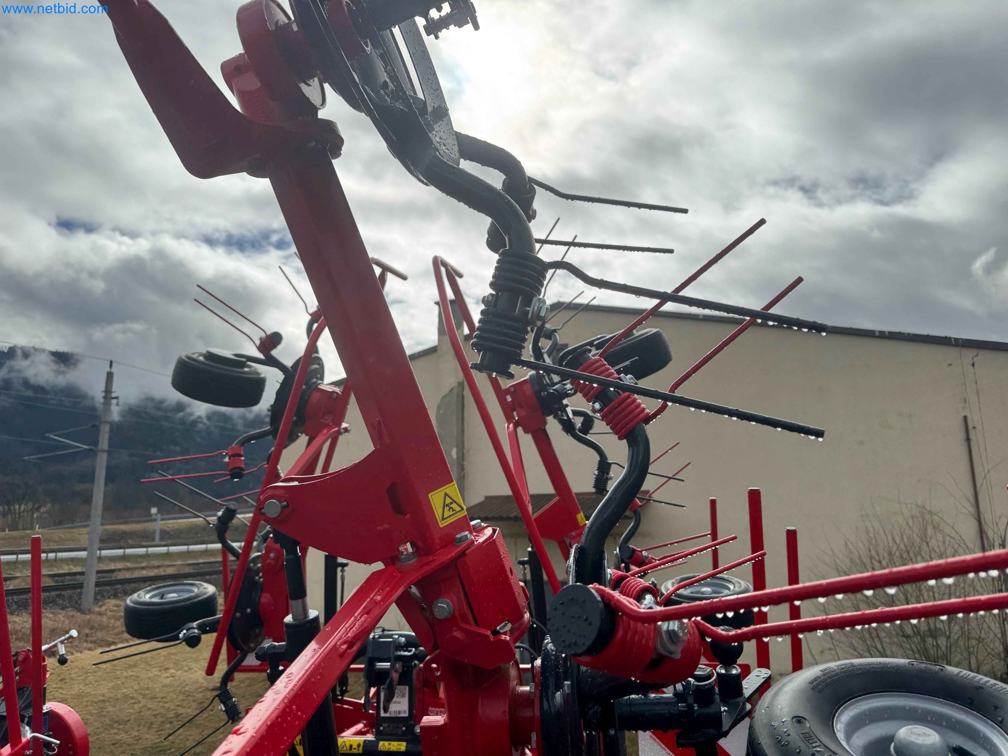 Kmetijski pripomočki in prikolice kot novi-6