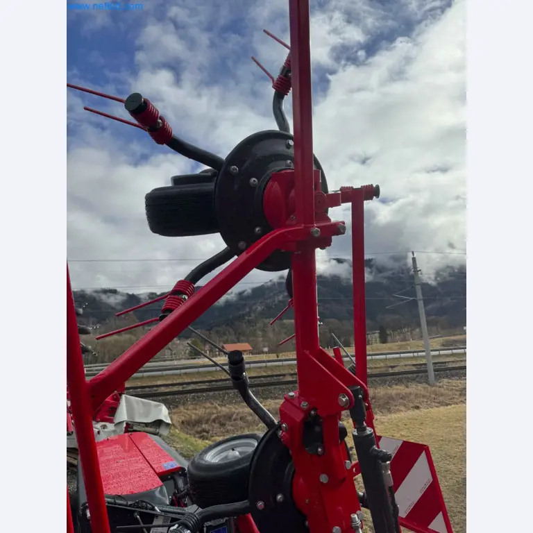 Kmetijski pripomočki in prikolice kot novi-11