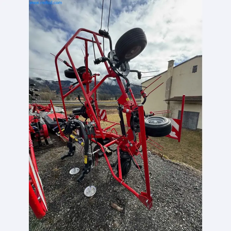 Kmetijski pripomočki in prikolice kot novi-1