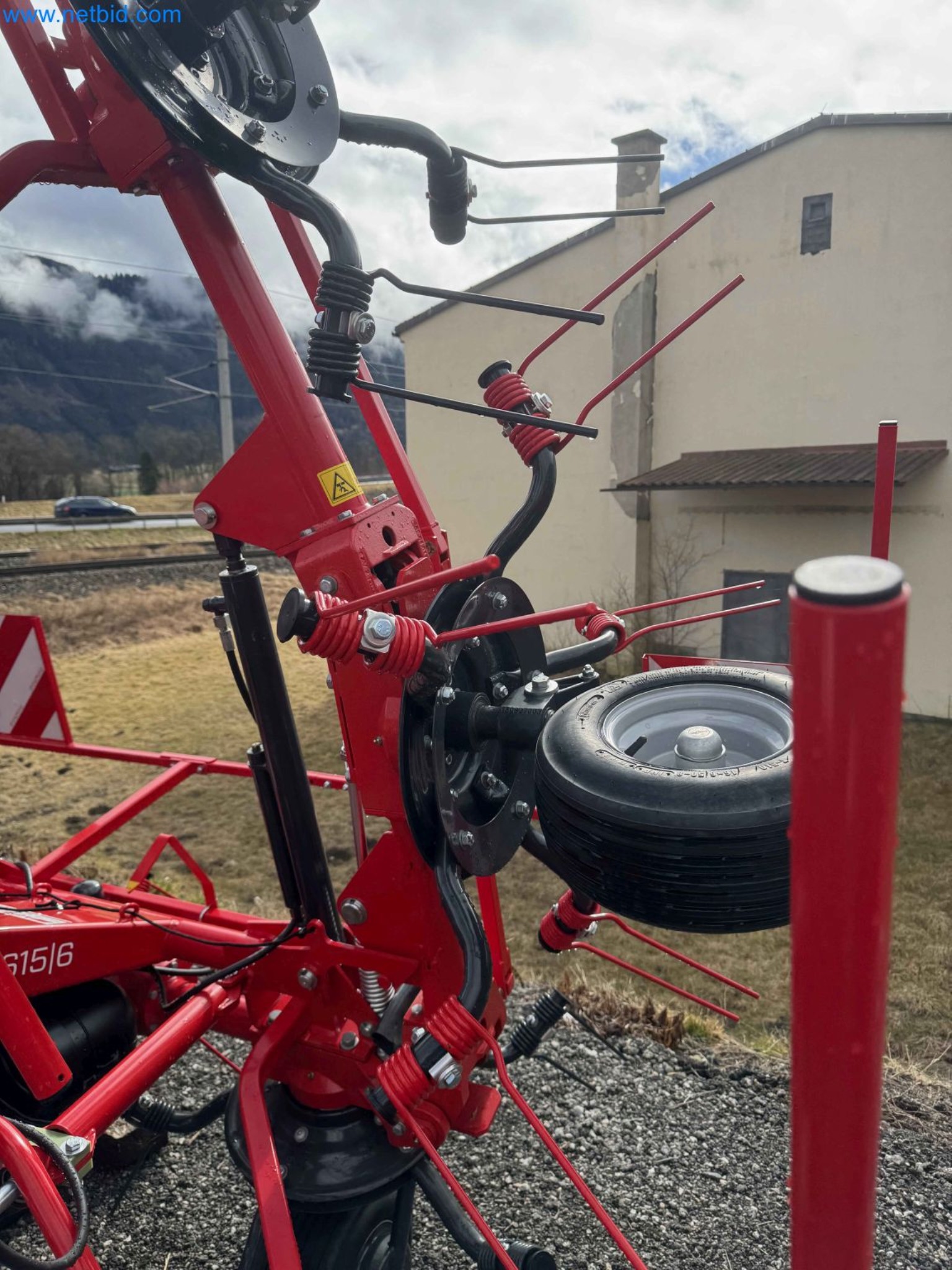 Kmetijski pripomočki in prikolice kot novi-27