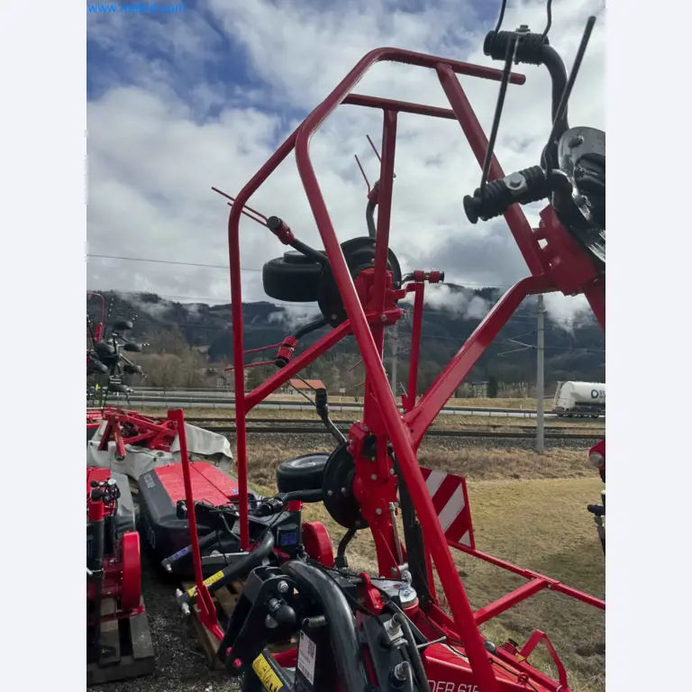 Kmetijski pripomočki in prikolice kot novi-29