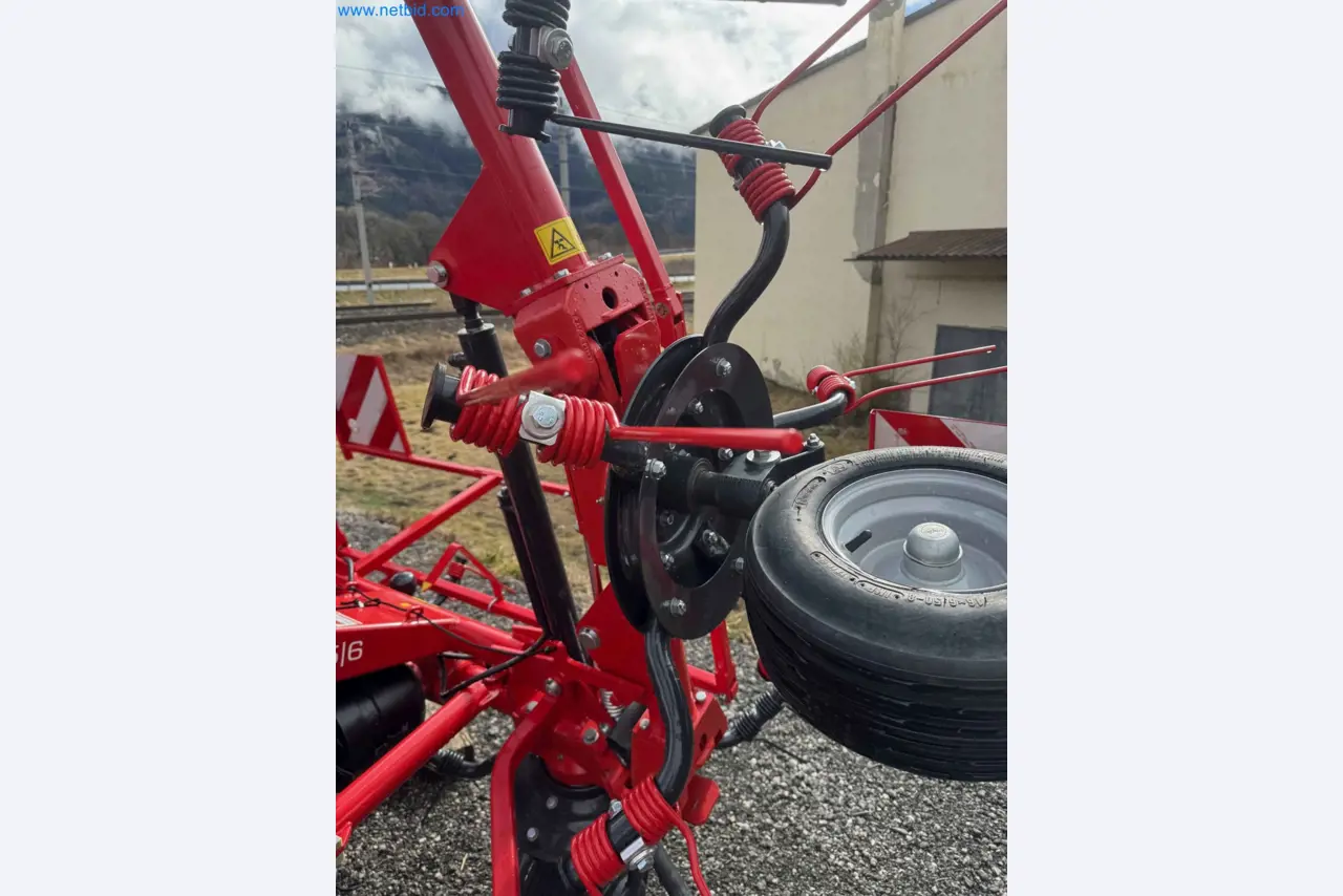 Kmetijski pripomočki in prikolice kot novi-31