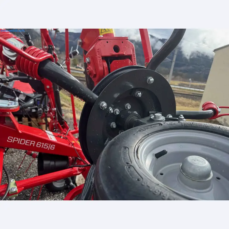 Kmetijski pripomočki in prikolice kot novi-32