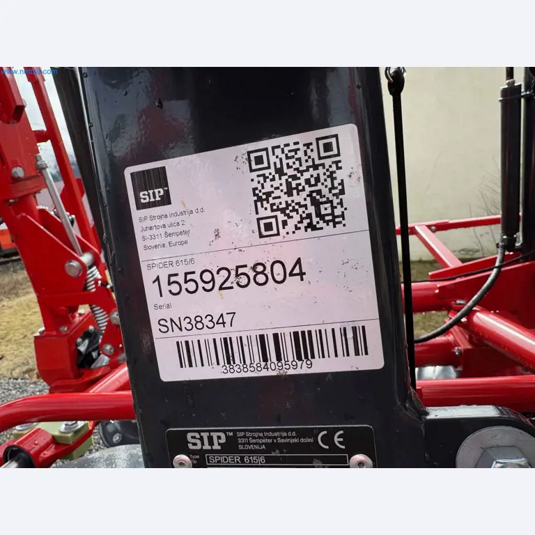 Kmetijski pripomočki in prikolice kot novi-8