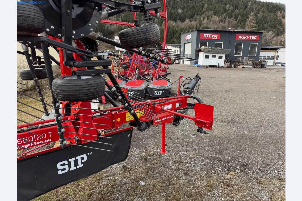 Kmetijski pripomočki in prikolice kot novi-18