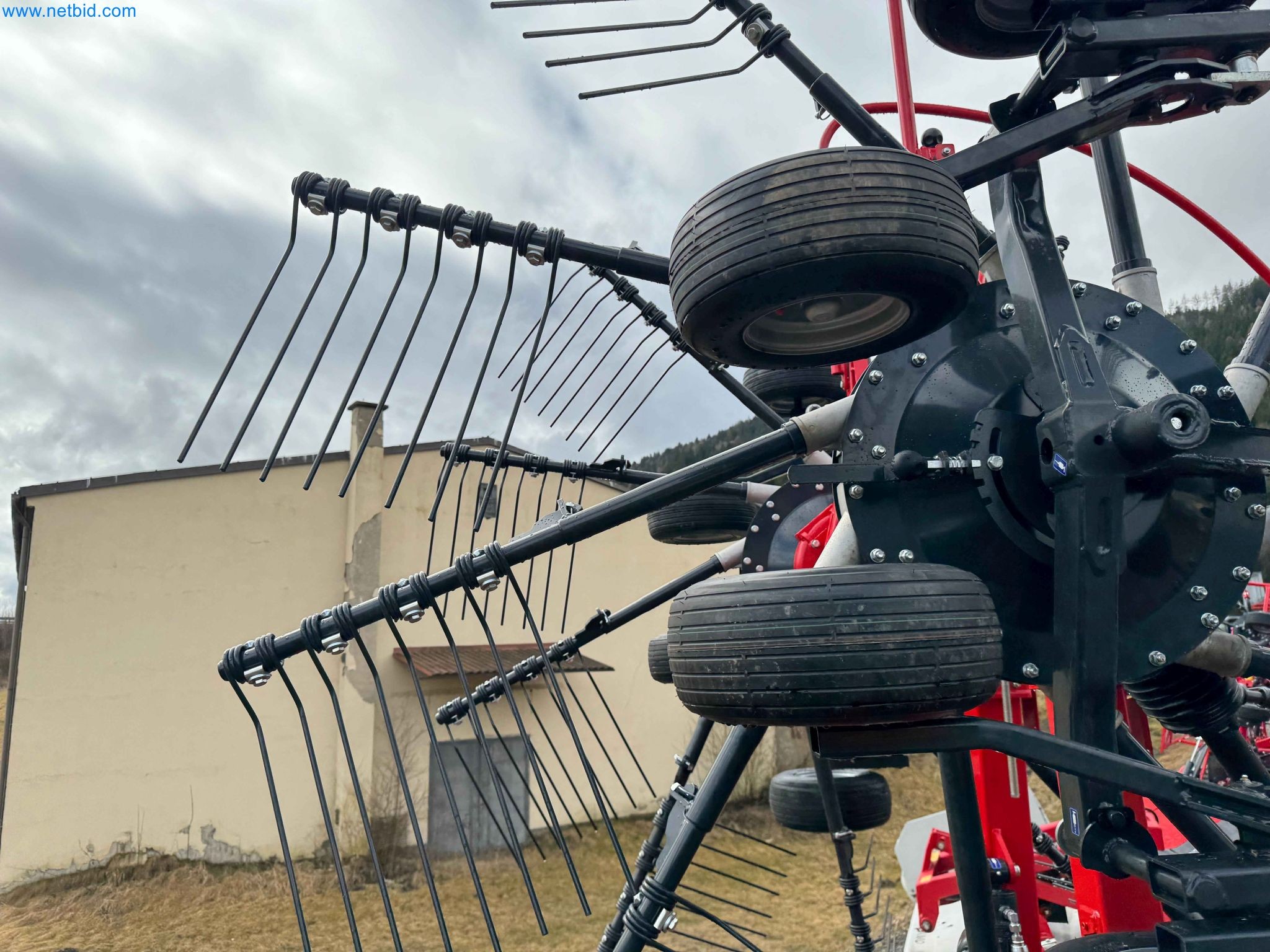 Kmetijski pripomočki in prikolice kot novi-20