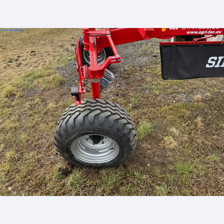 Kmetijski pripomočki in prikolice kot novi-23