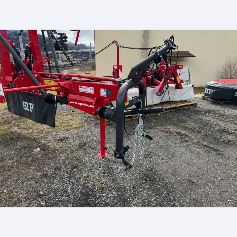 Kmetijski pripomočki in prikolice kot novi-2