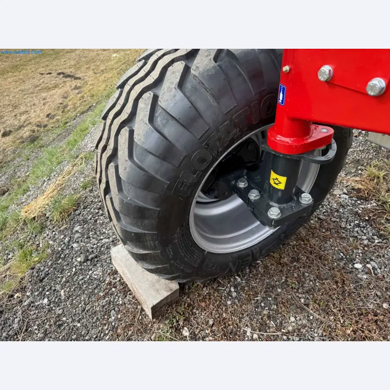 Kmetijski pripomočki in prikolice kot novi-34