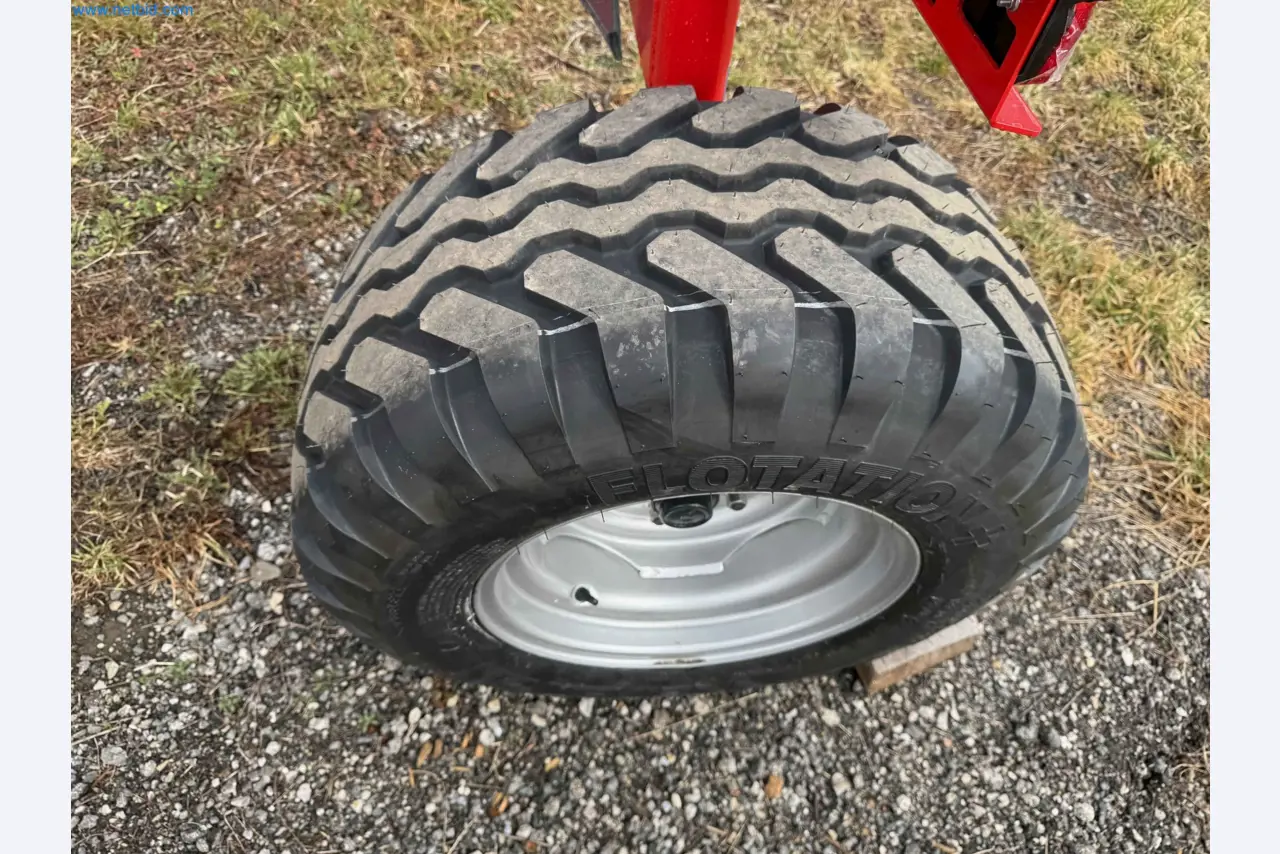 Kmetijski pripomočki in prikolice kot novi-38