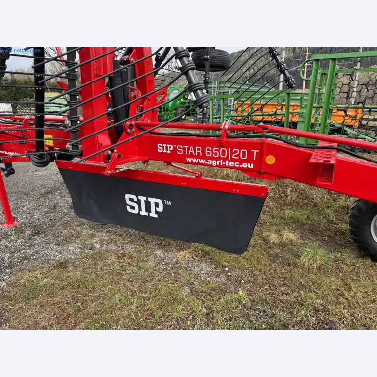 Kmetijski pripomočki in prikolice kot novi-40