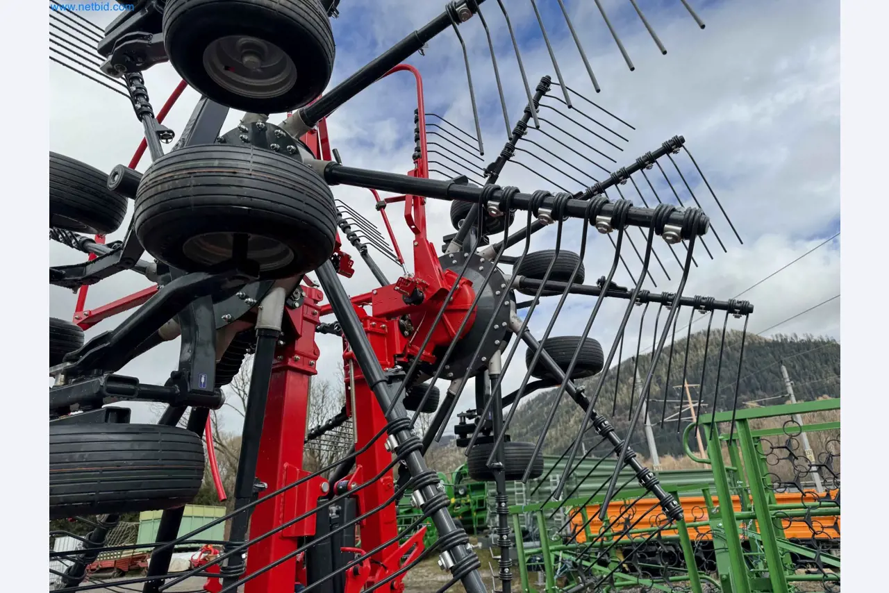 Kmetijski pripomočki in prikolice kot novi-42