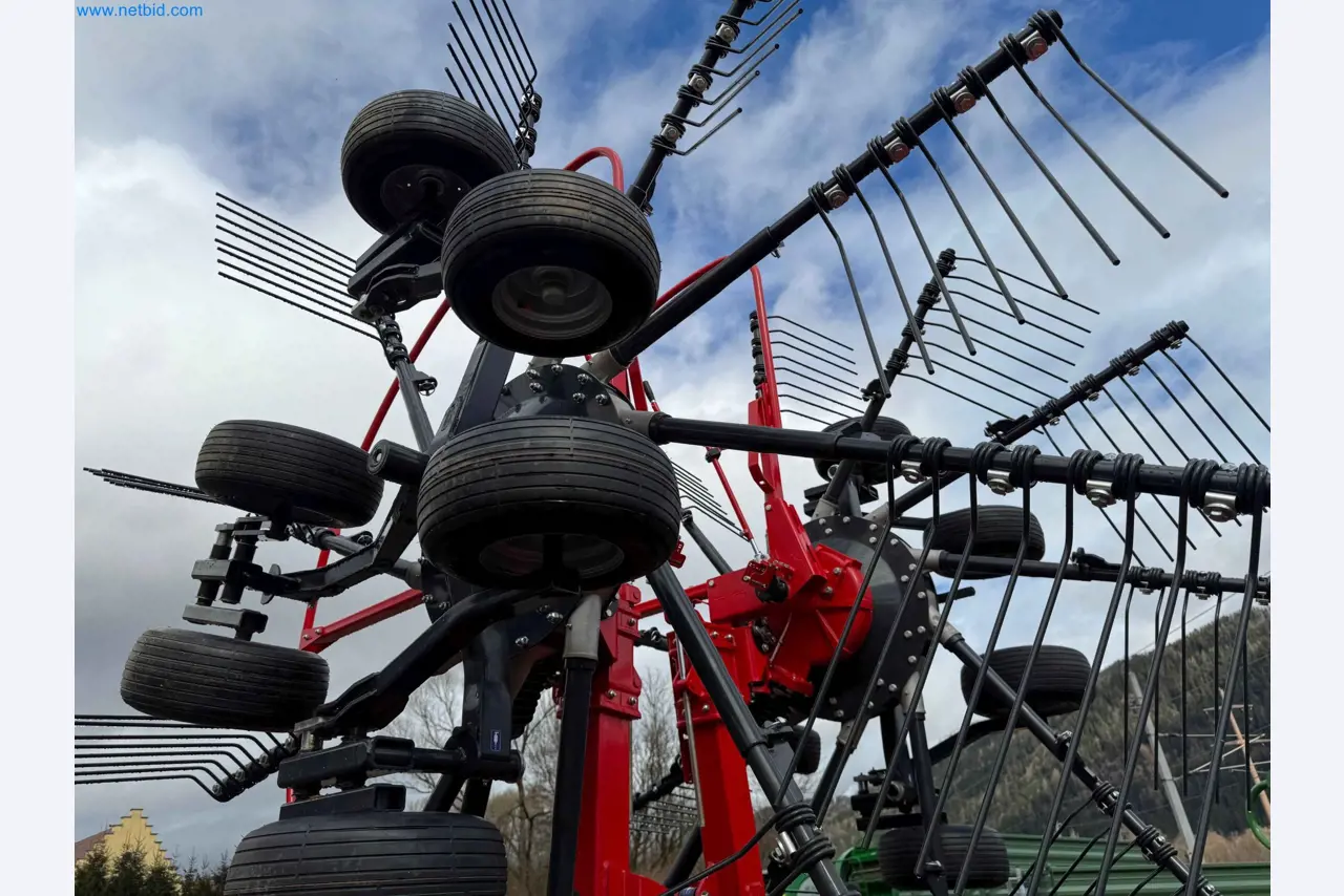 Kmetijski pripomočki in prikolice kot novi-43