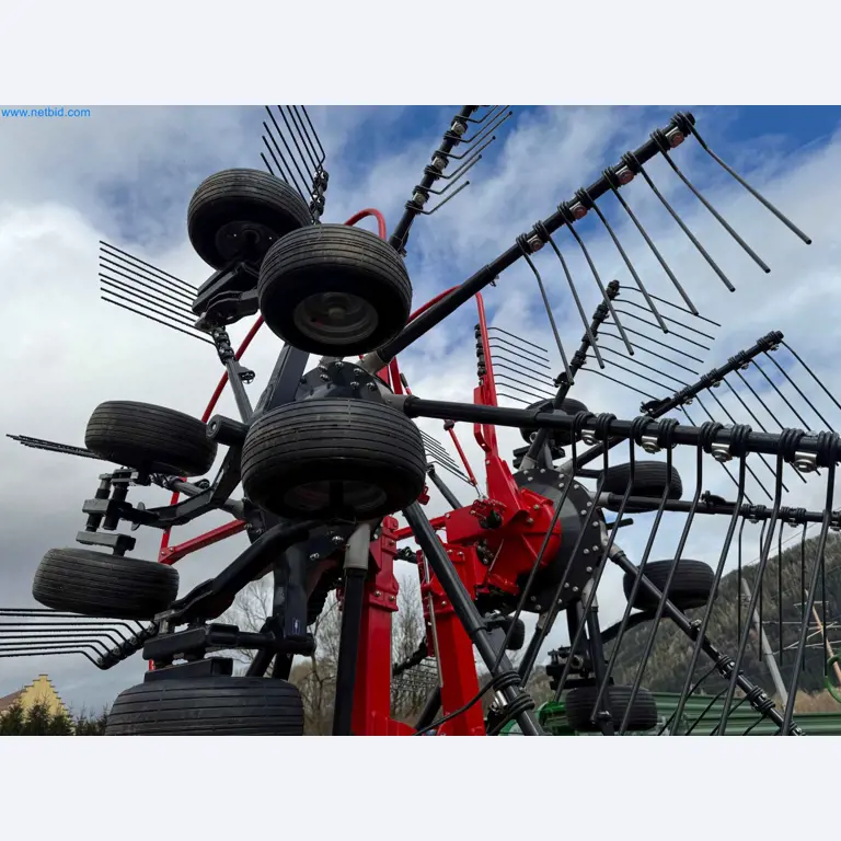 Kmetijski pripomočki in prikolice kot novi-43