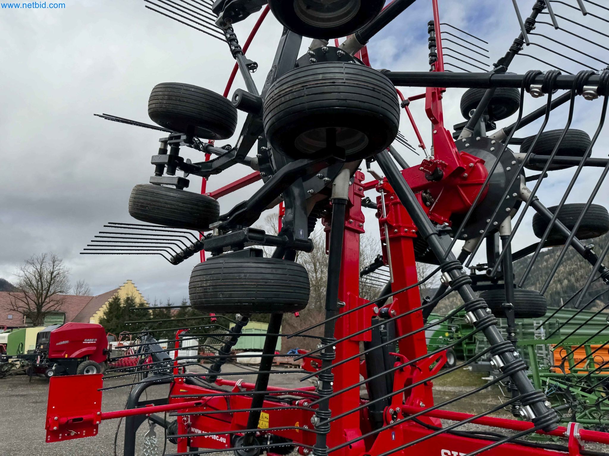 Kmetijski pripomočki in prikolice kot novi-44