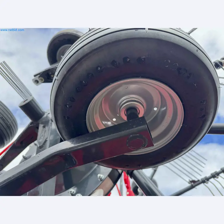 Kmetijski pripomočki in prikolice kot novi-50