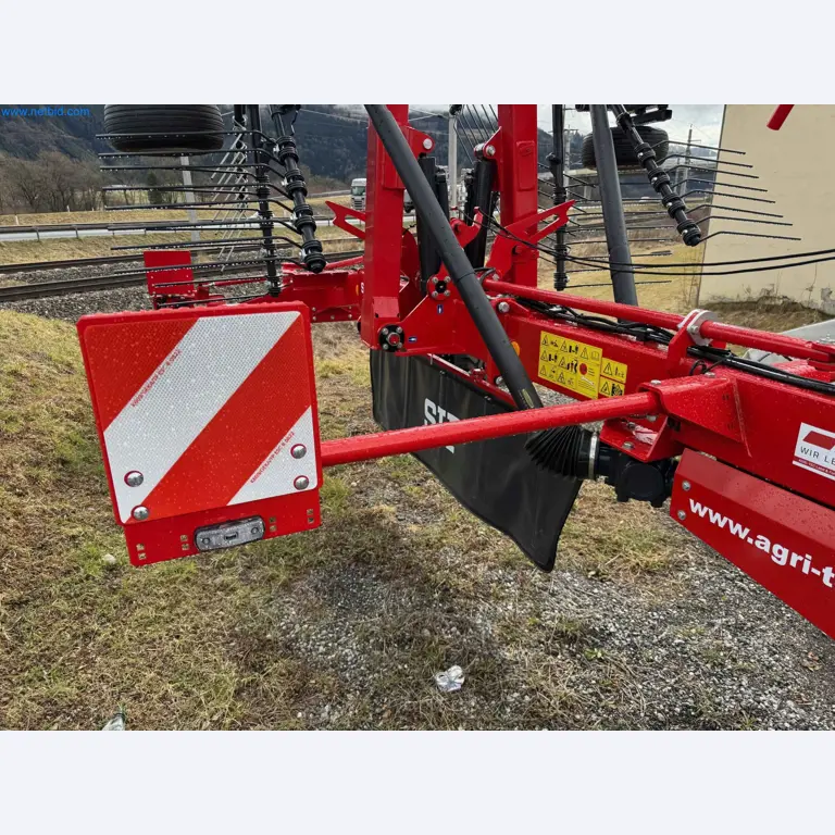 Kmetijski pripomočki in prikolice kot novi-52