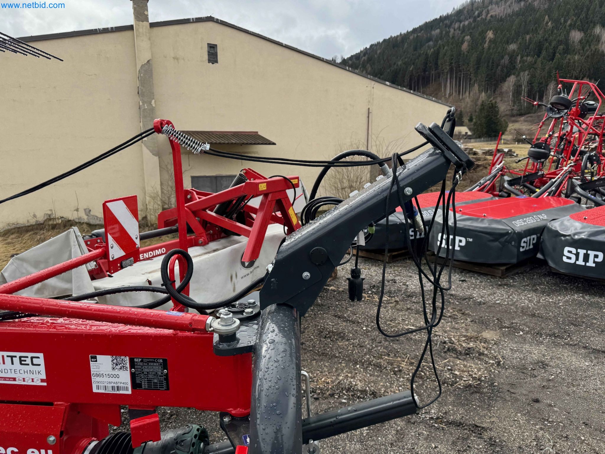 Kmetijski pripomočki in prikolice kot novi-55