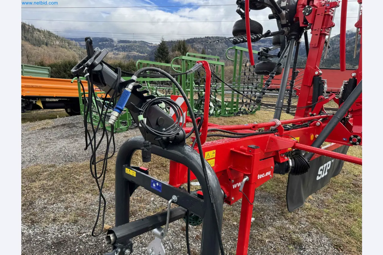 Kmetijski pripomočki in prikolice kot novi-8