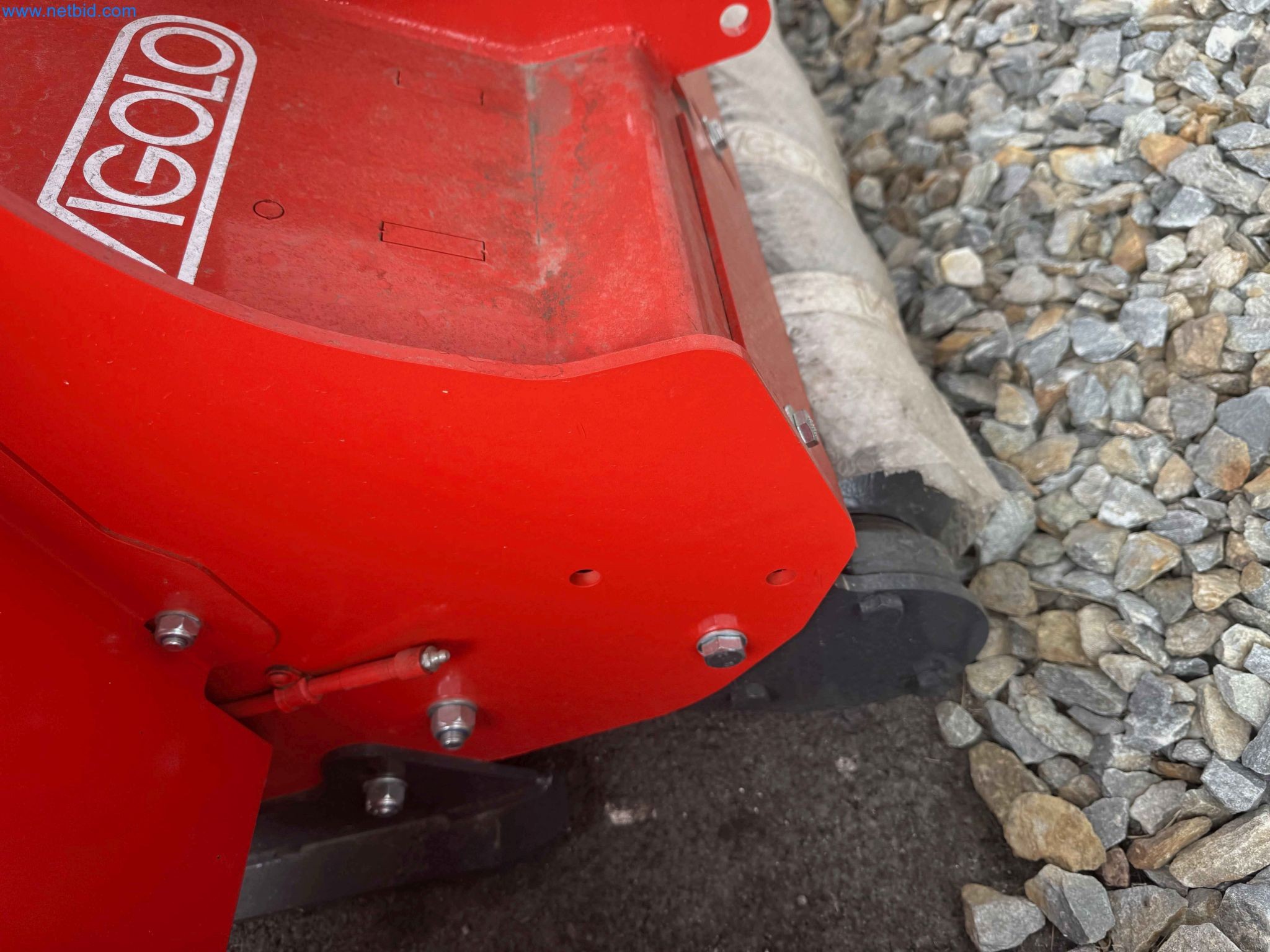 Kmetijski pripomočki in prikolice kot novi-10