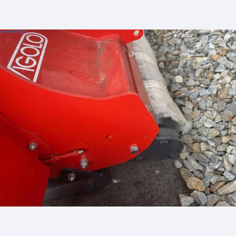 Kmetijski pripomočki in prikolice kot novi-10