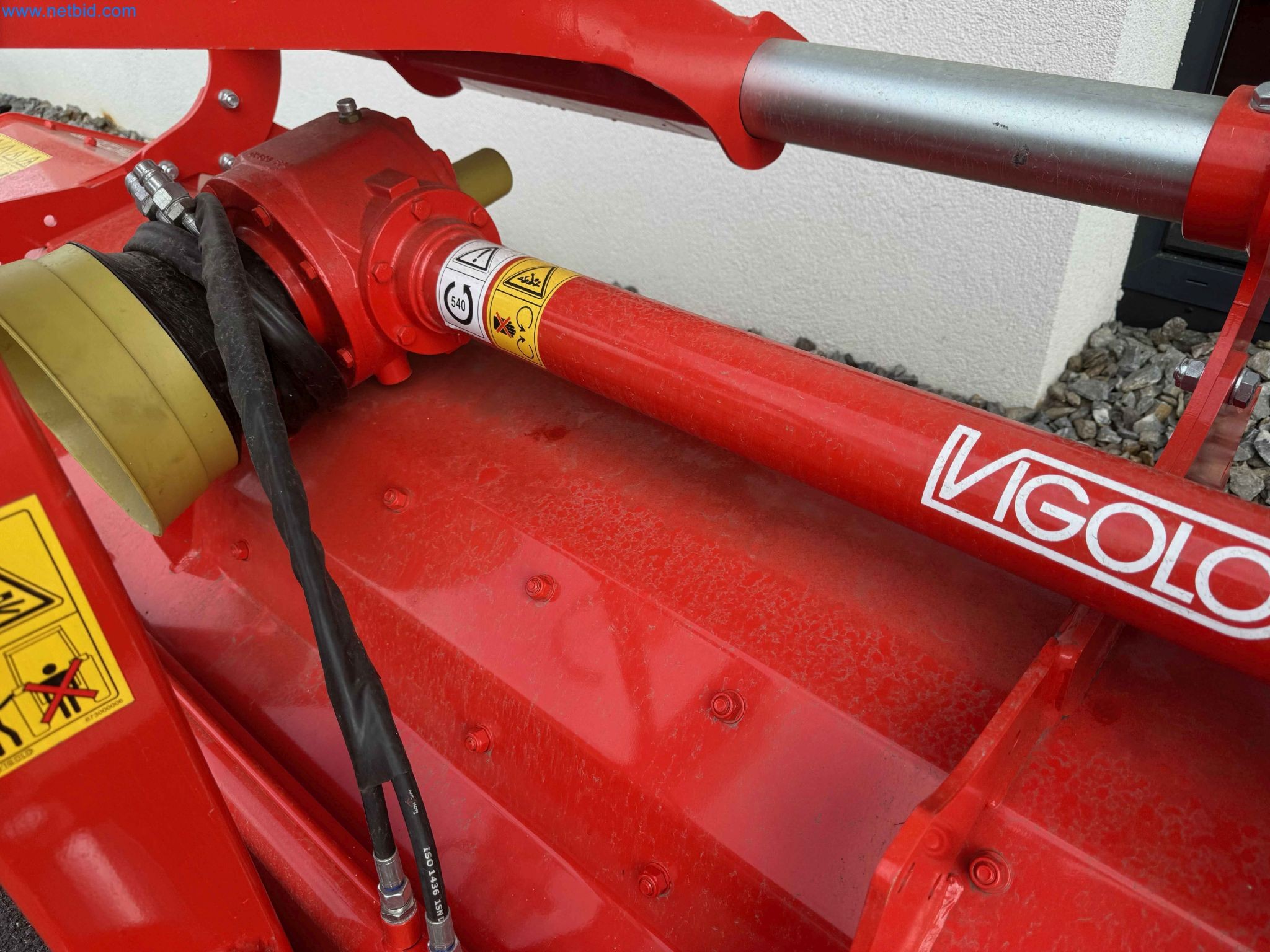 Kmetijski pripomočki in prikolice kot novi-15