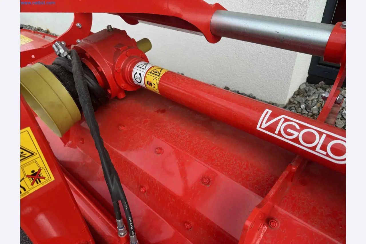 Kmetijski pripomočki in prikolice kot novi-15