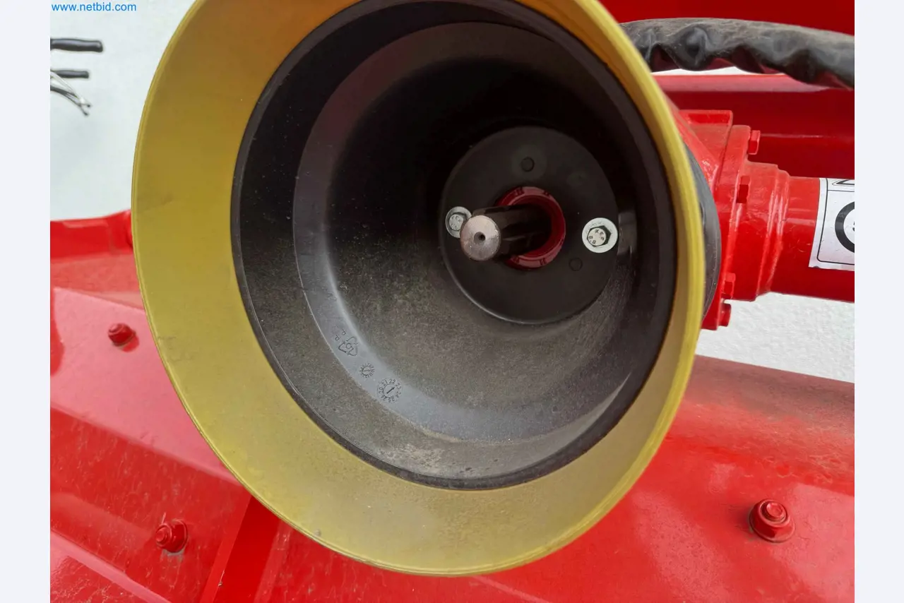 Kmetijski pripomočki in prikolice kot novi-17