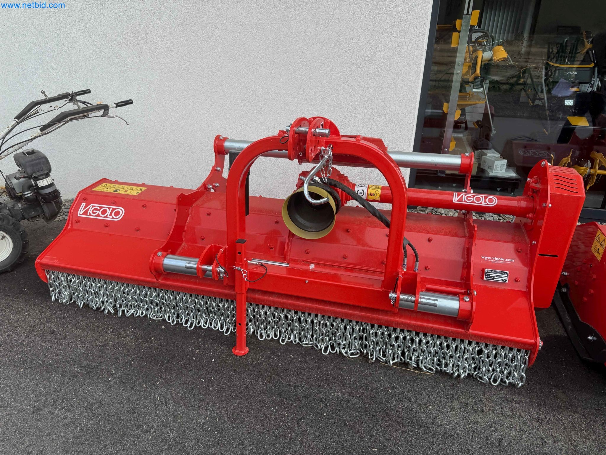 Kmetijski pripomočki in prikolice kot novi-2