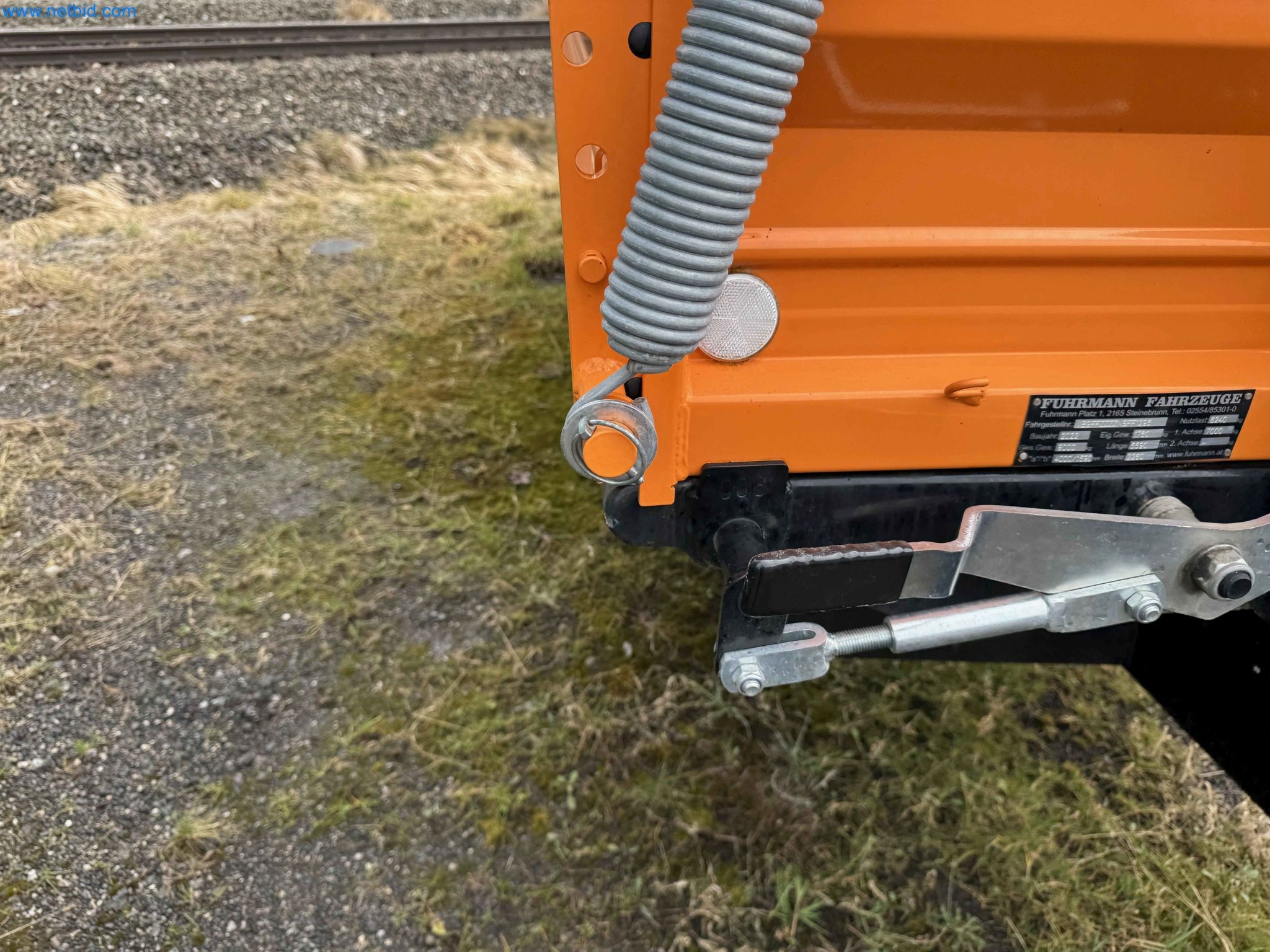 Kmetijski pripomočki in prikolice kot novi-12