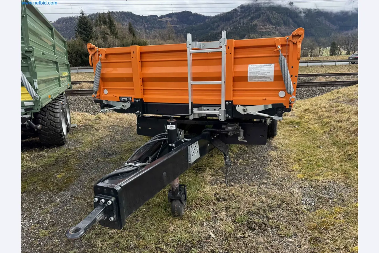 Kmetijski pripomočki in prikolice kot novi-13