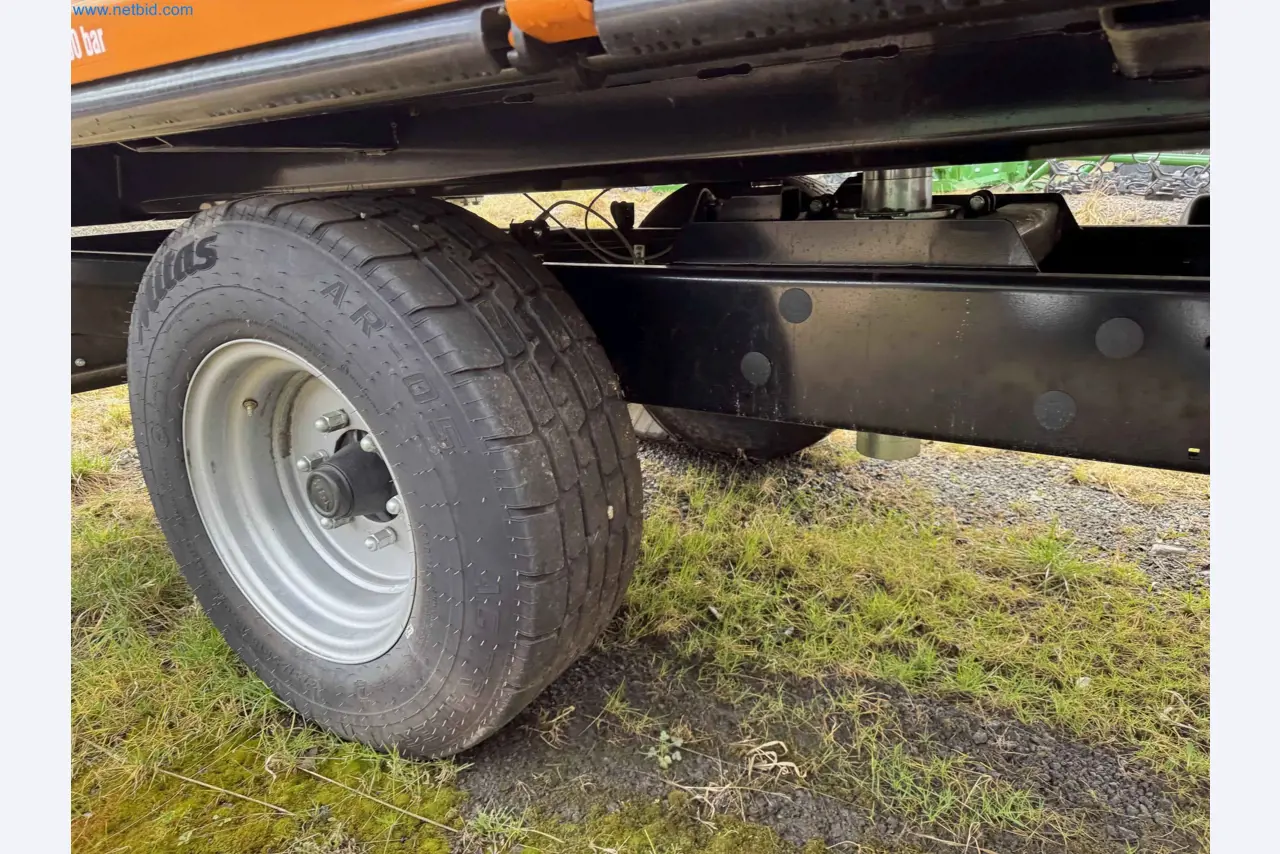 Kmetijski pripomočki in prikolice kot novi-21