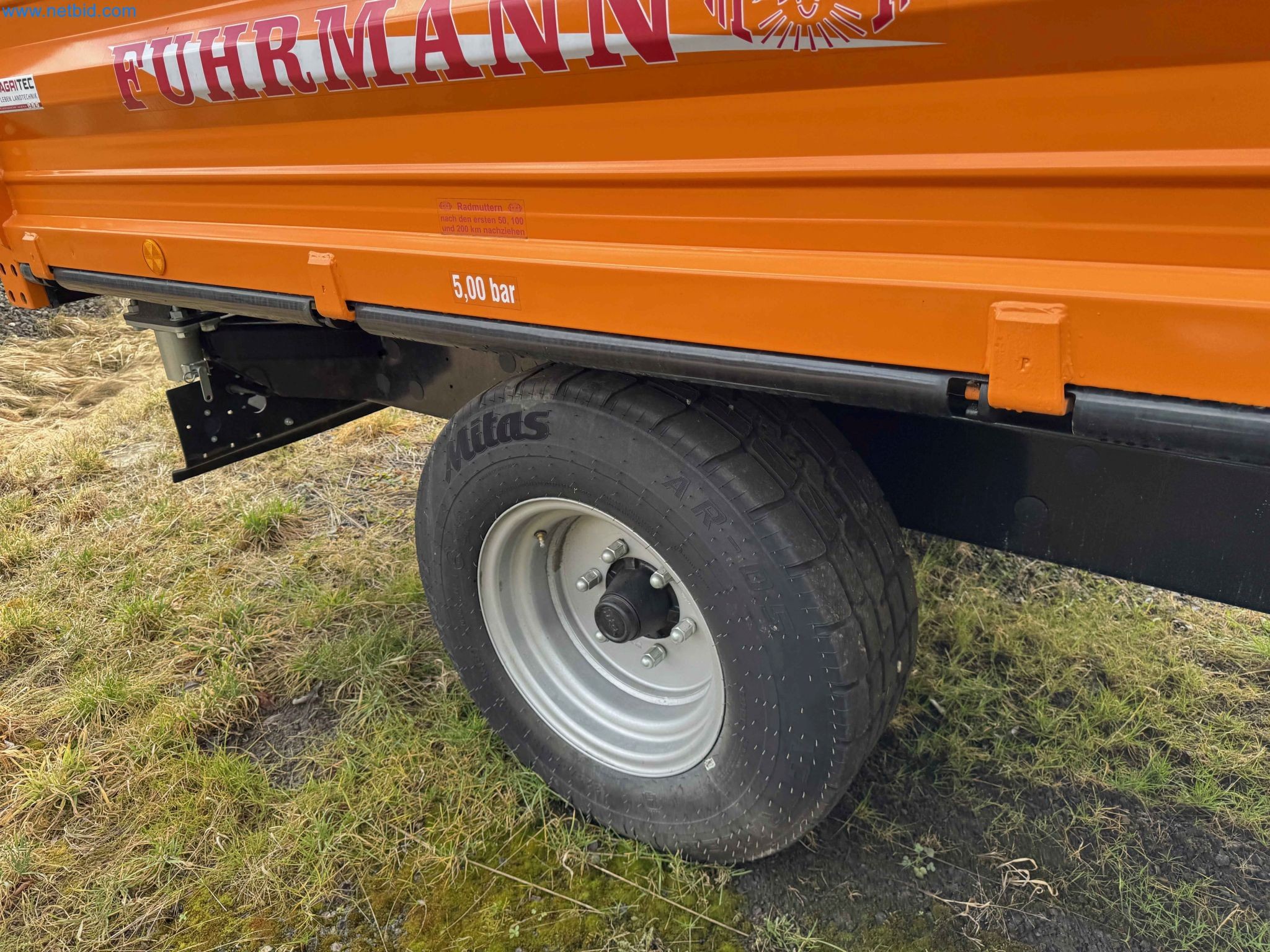 Kmetijski pripomočki in prikolice kot novi-22