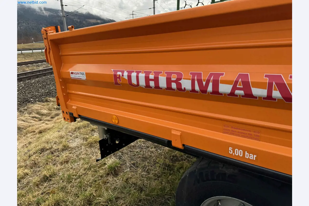 Kmetijski pripomočki in prikolice kot novi-23