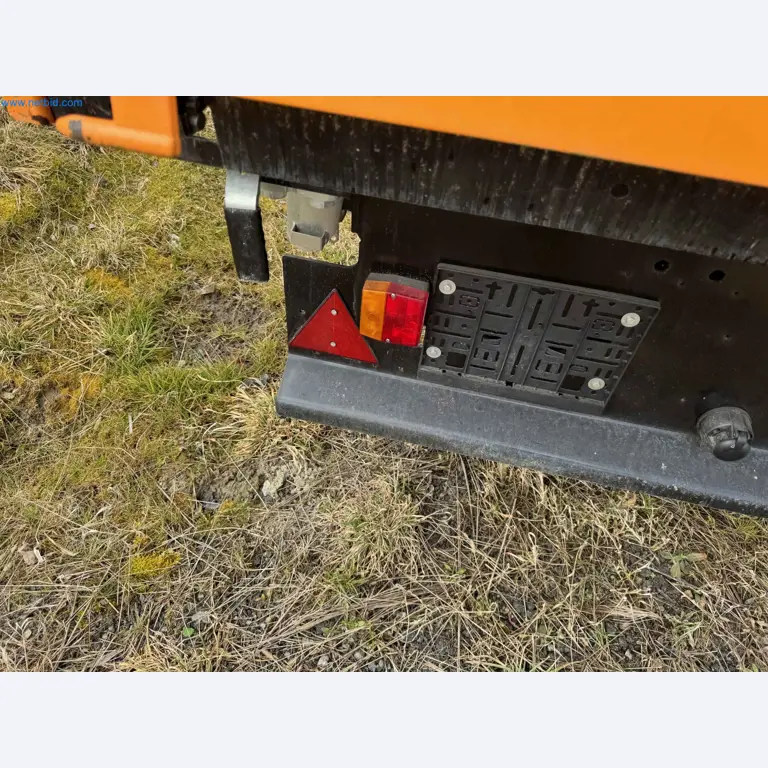 Kmetijski pripomočki in prikolice kot novi-31