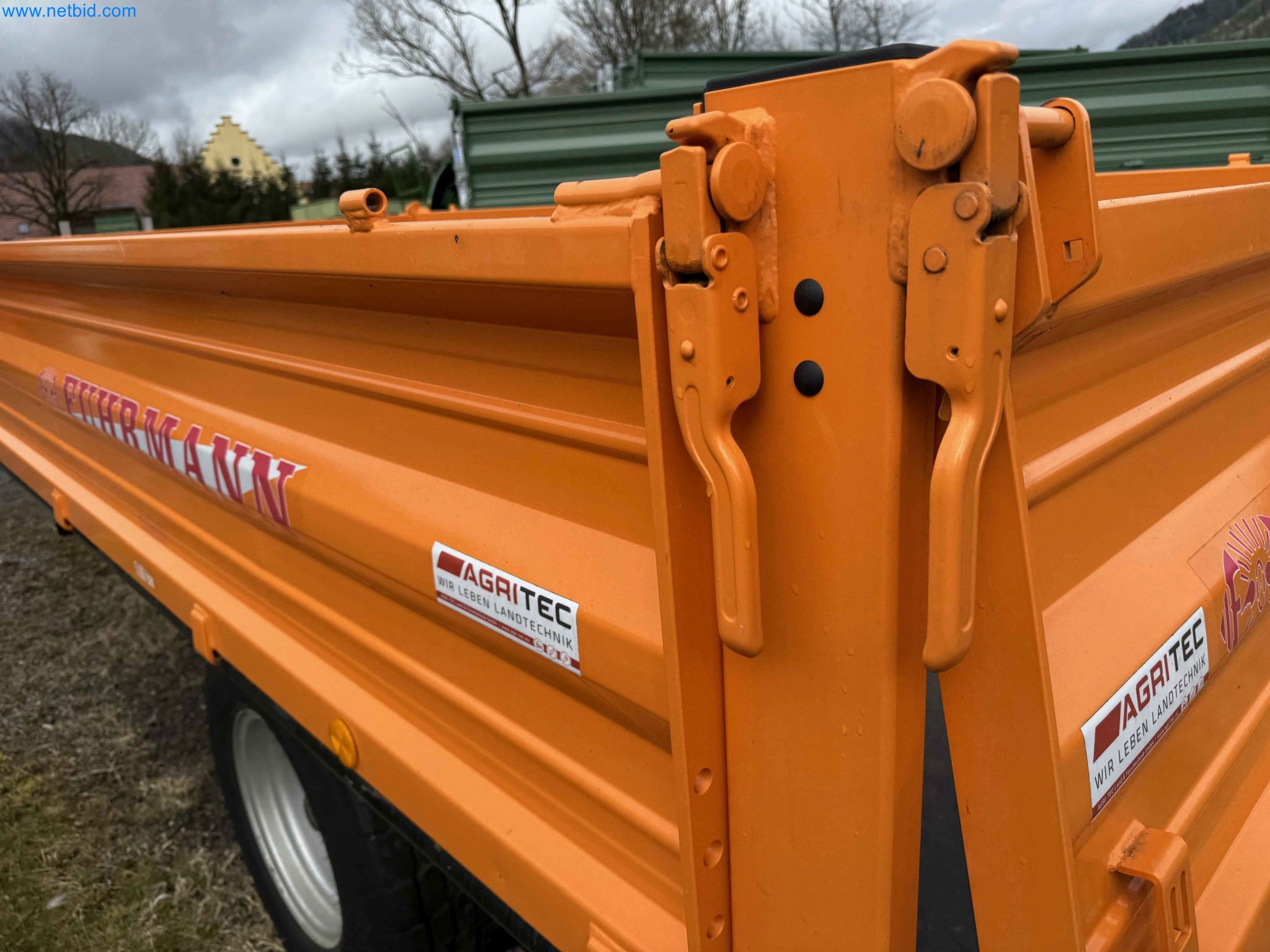 Kmetijski pripomočki in prikolice kot novi-34