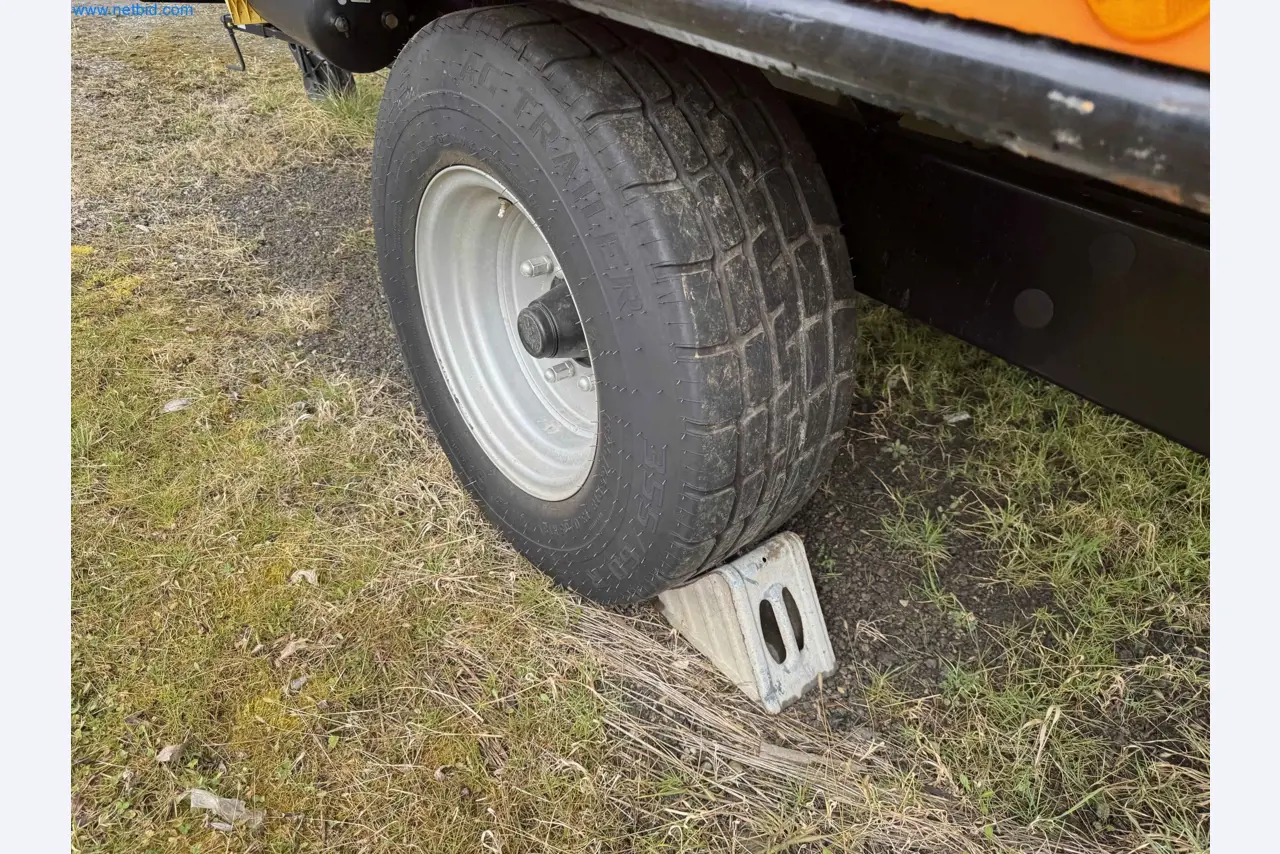 Kmetijski pripomočki in prikolice kot novi-39