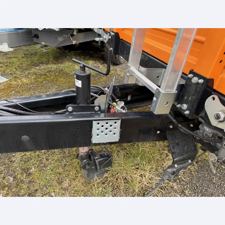 Kmetijski pripomočki in prikolice kot novi-48