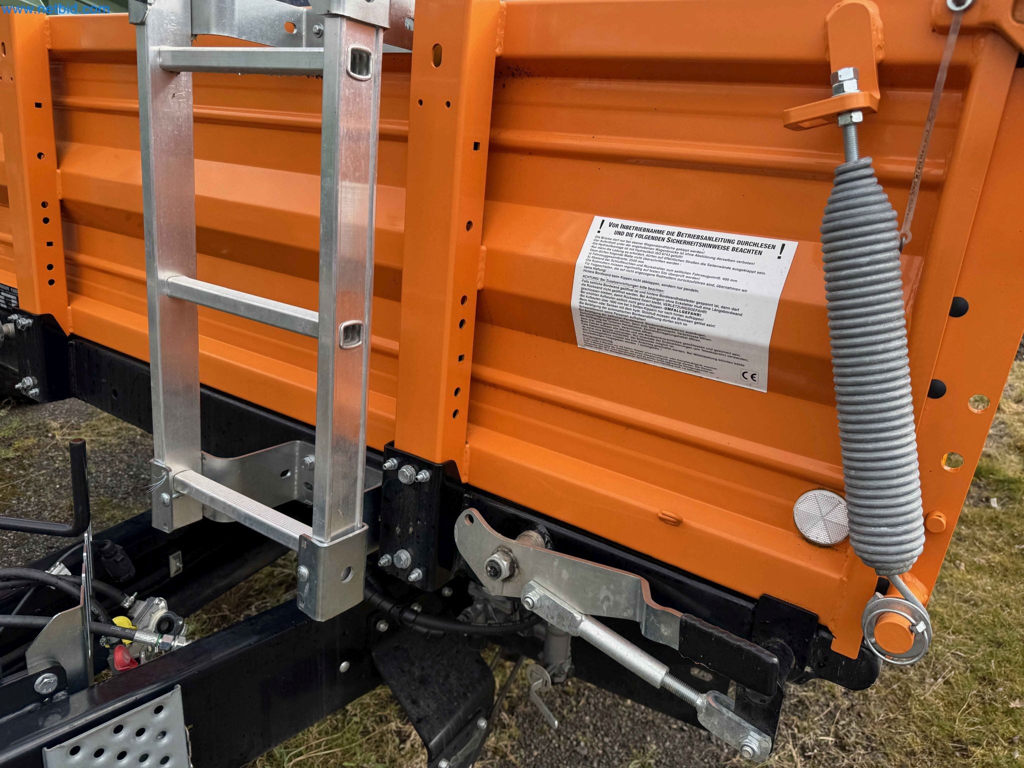 Kmetijski pripomočki in prikolice kot novi-49