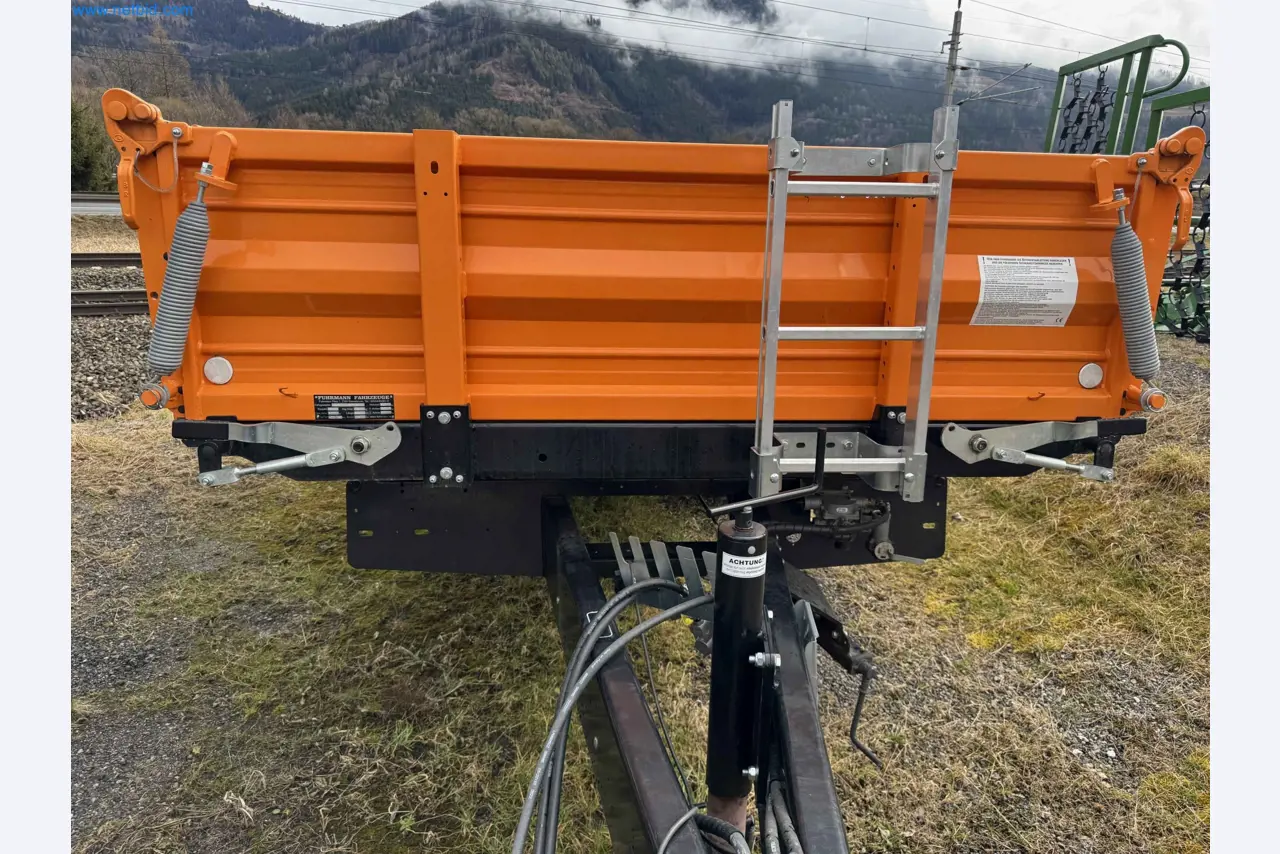 Kmetijski pripomočki in prikolice kot novi-52