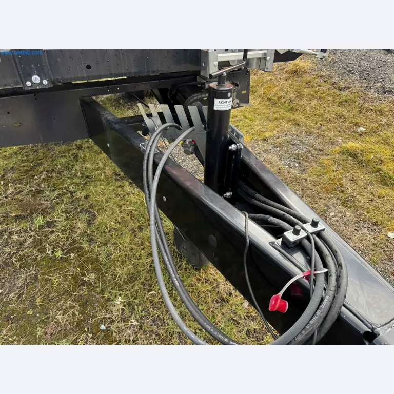 Kmetijski pripomočki in prikolice kot novi-54