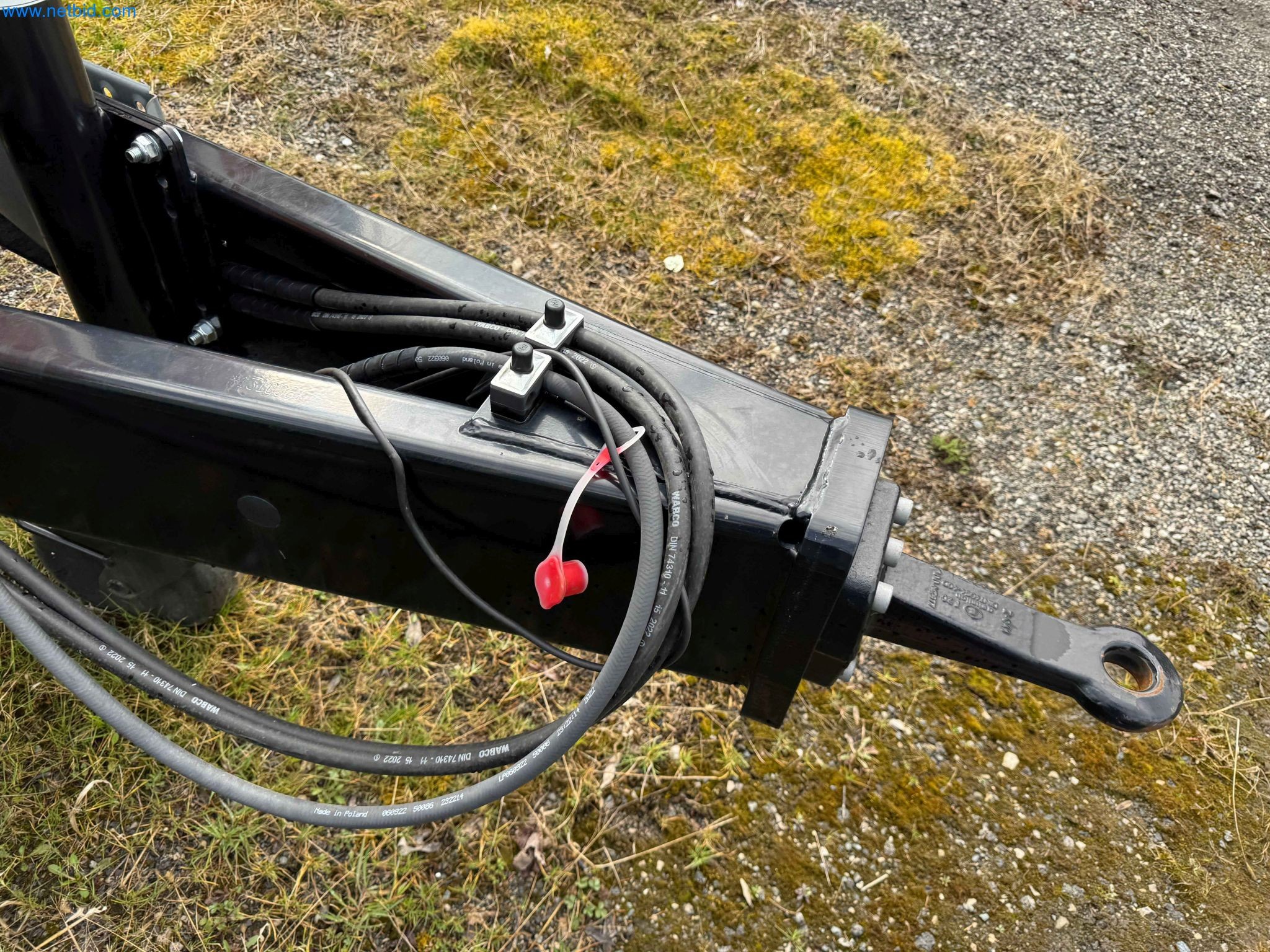 Kmetijski pripomočki in prikolice kot novi-55