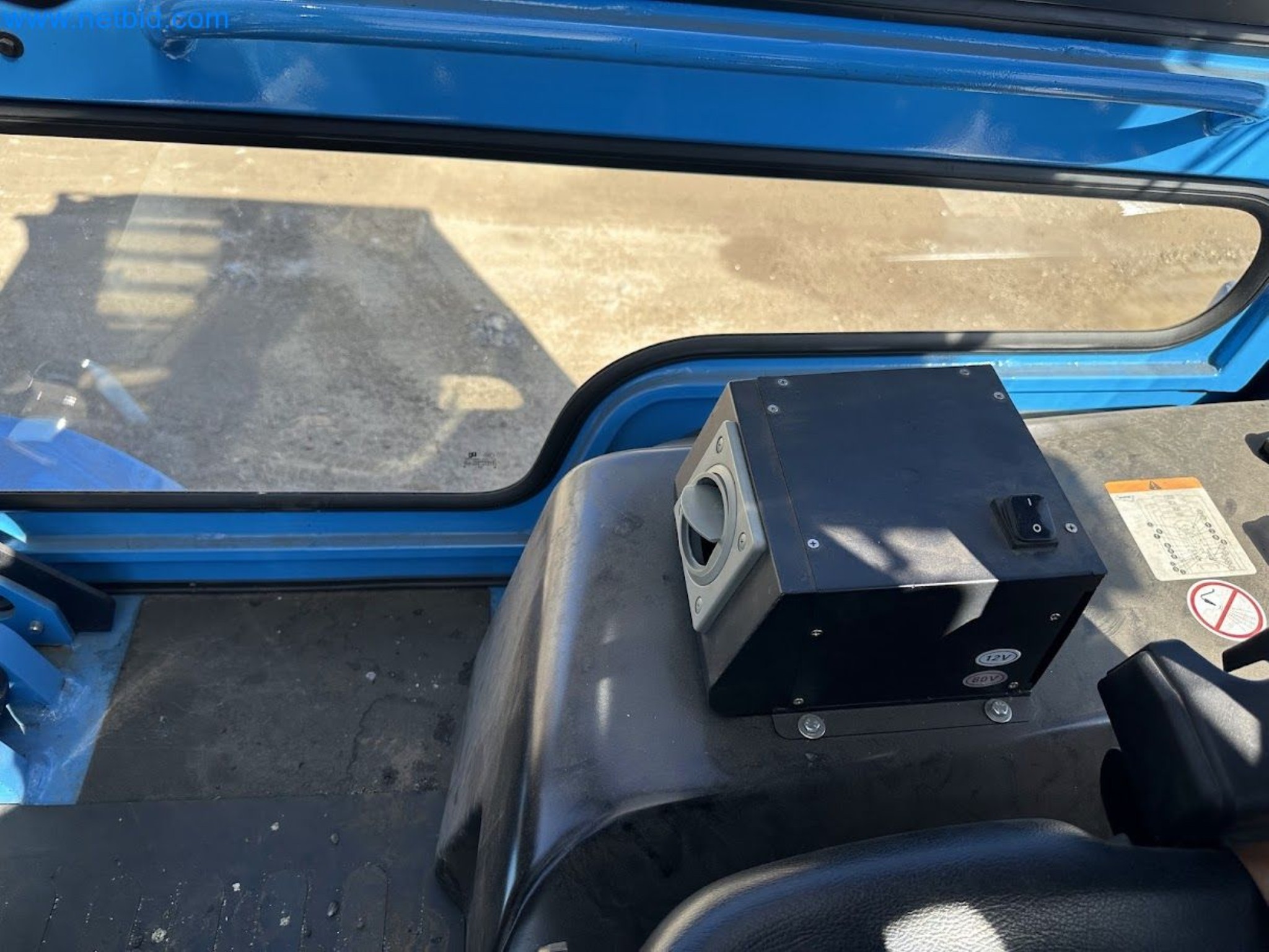 Elektryczny wózek widłowy EP EFL702 (70 LI-ION)-12