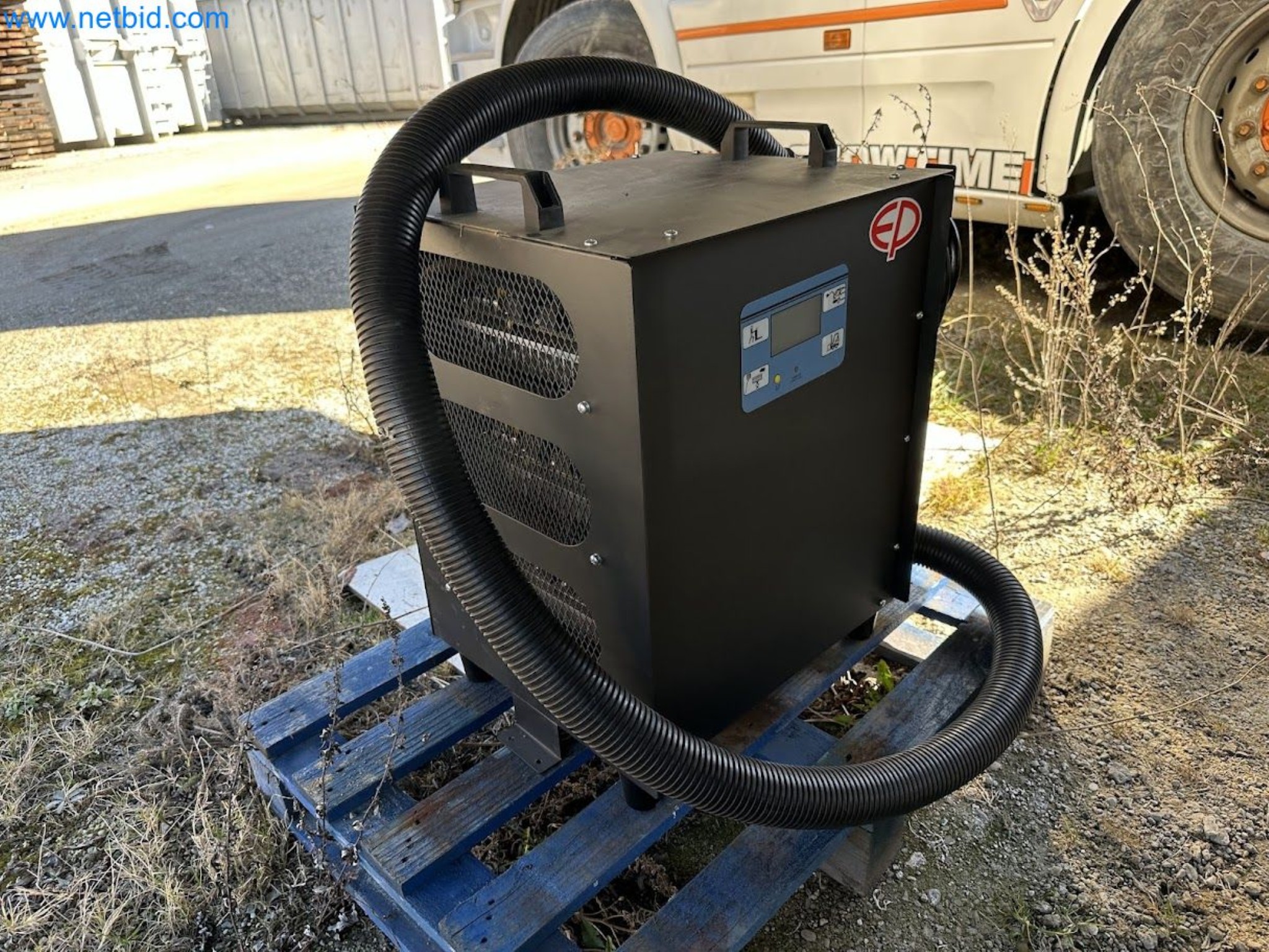 Elektryczny wózek widłowy EP EFL702 (70 LI-ION)-19