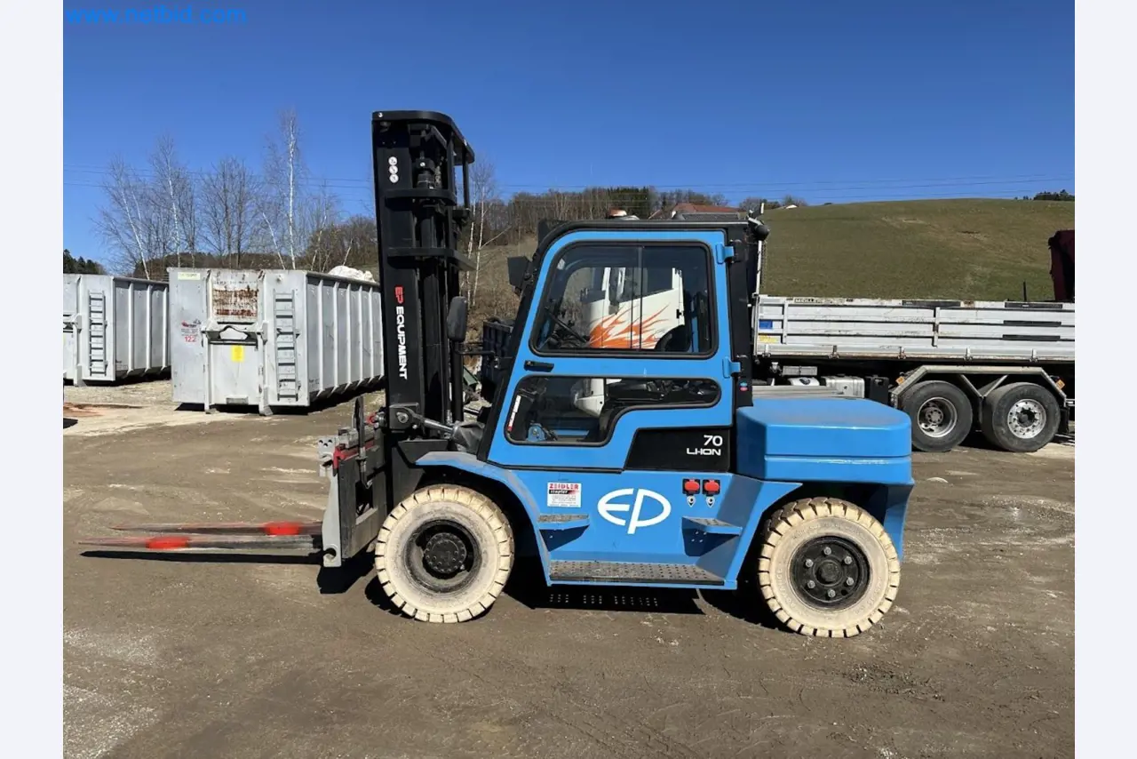 Elektryczny wózek widłowy EP EFL702 (70 LI-ION)-1