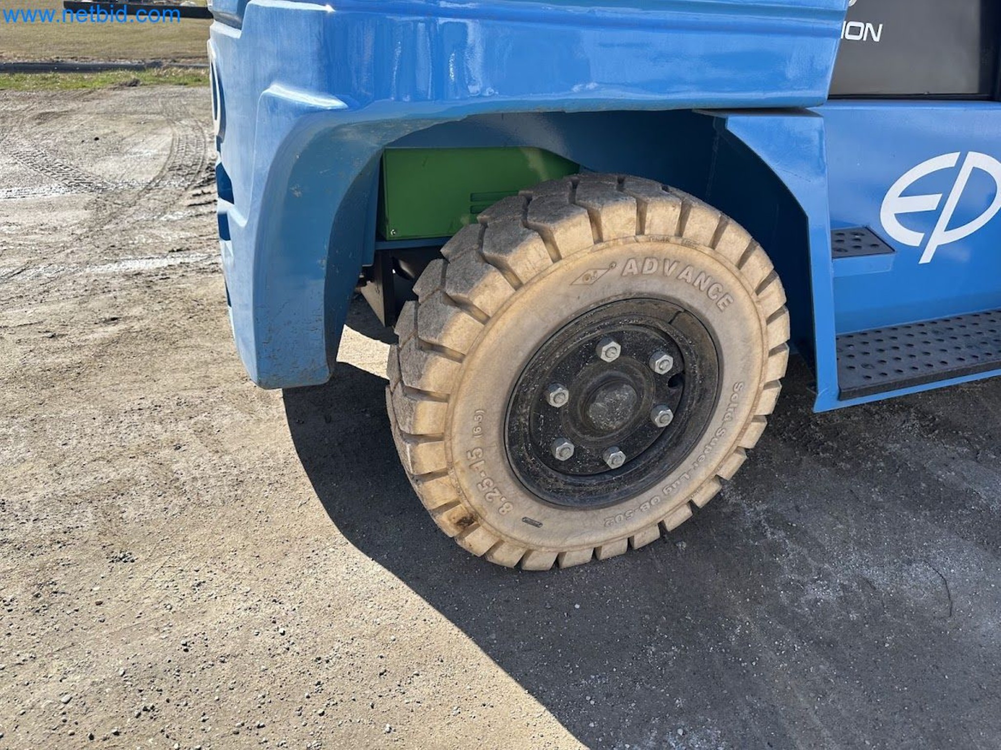 Elektryczny wózek widłowy EP EFL702 (70 LI-ION)-34