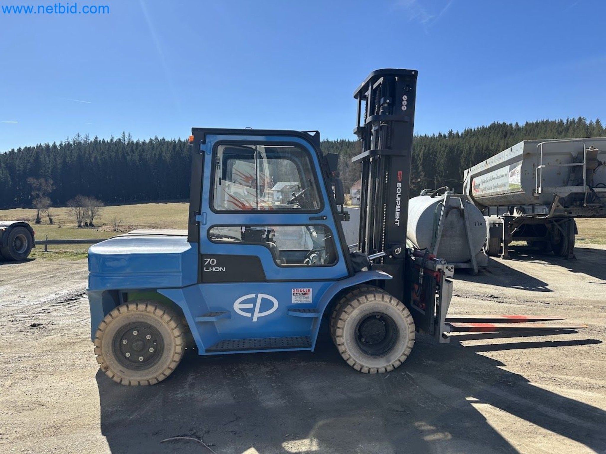 Elektryczny wózek widłowy EP EFL702 (70 LI-ION)-36