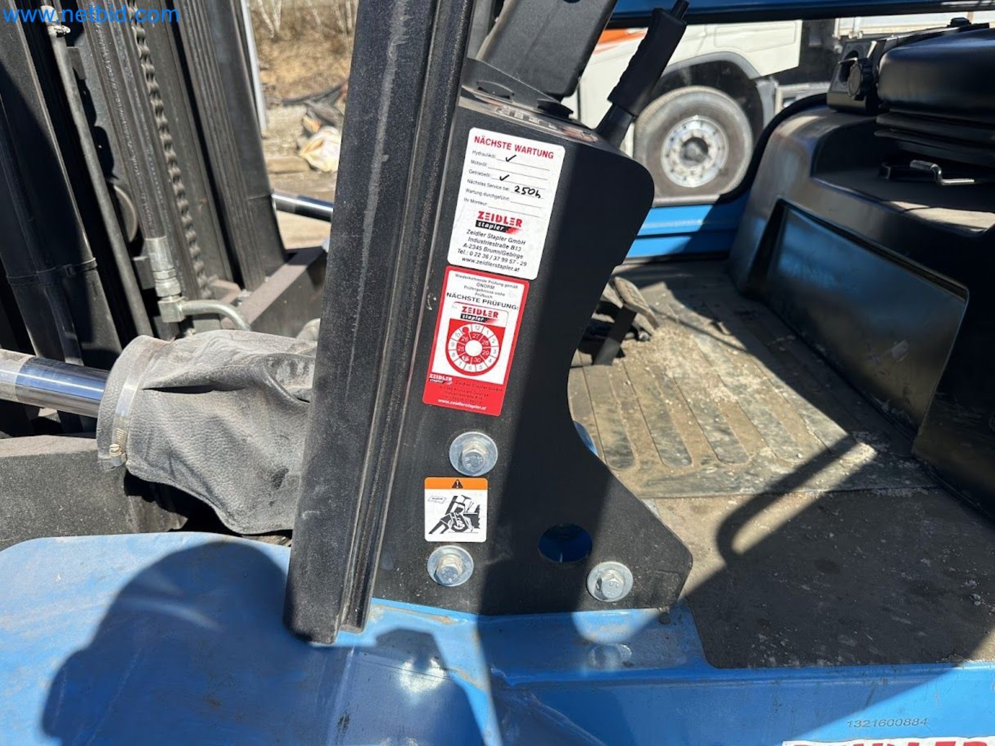 Elektryczny wózek widłowy EP EFL702 (70 LI-ION)-5