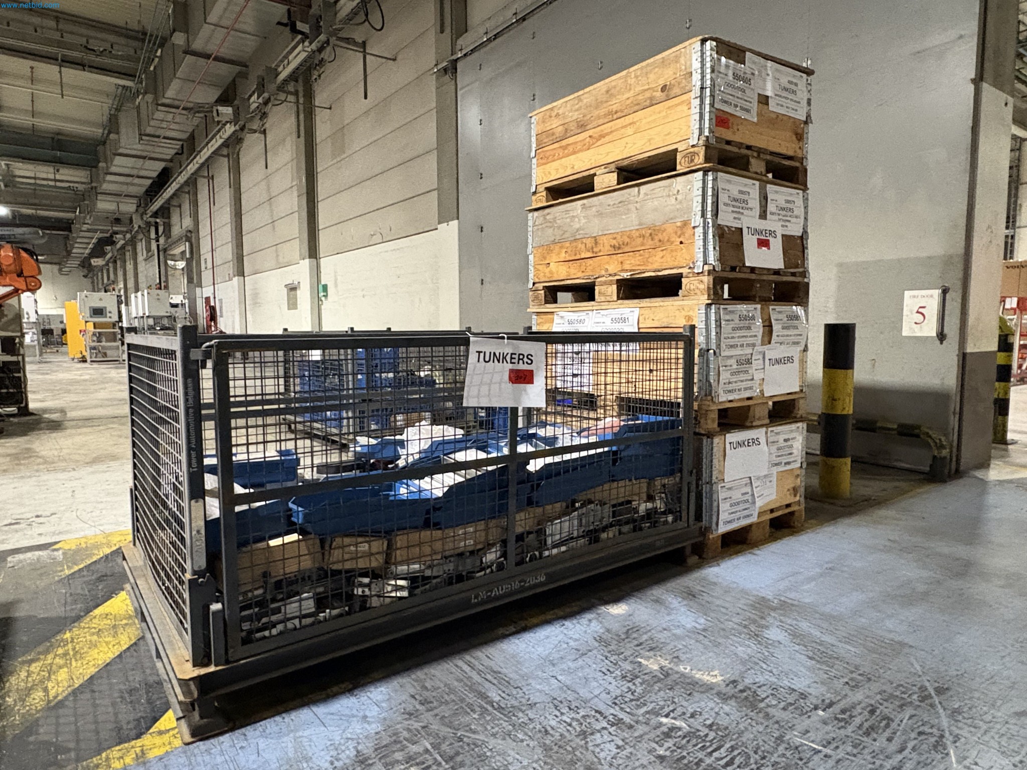 Sprzęt do produkcji samochodów (2. aukcja)-1