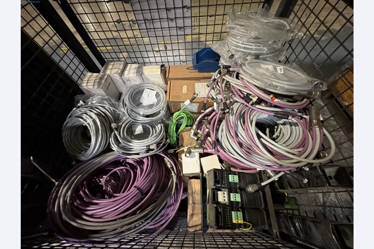 Sprzęt do produkcji samochodów (2. aukcja)-7